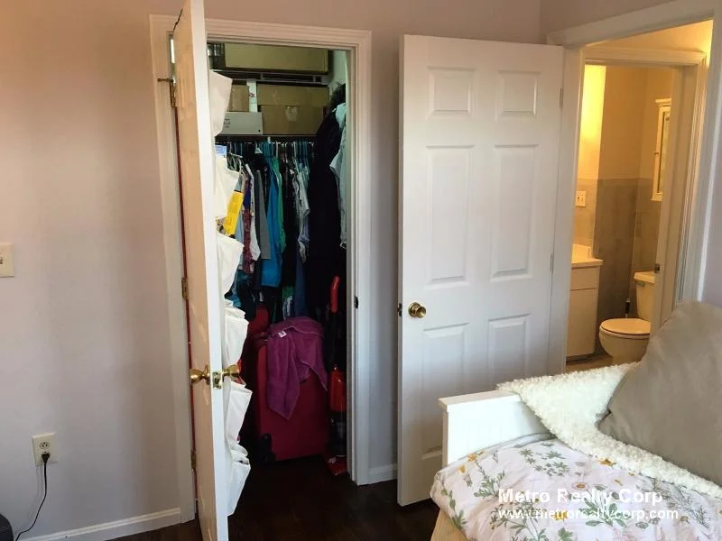 5 Davis Ave, Brookline Village