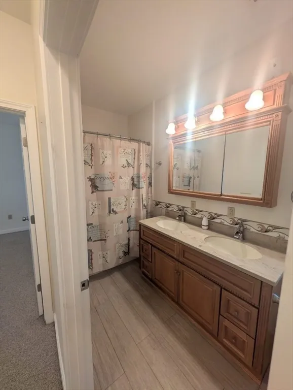 10 Beverly Cv, Worcester