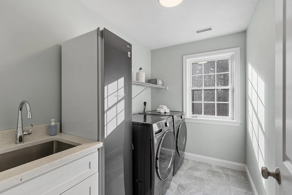 27 Spring Rd, Westborough