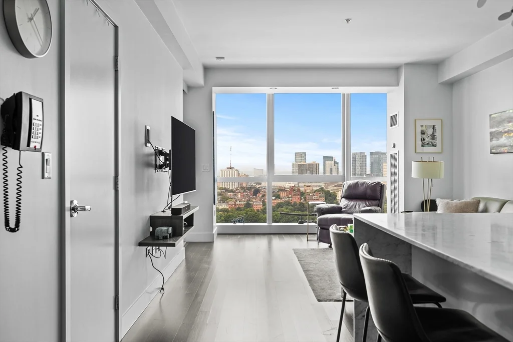 110 Stuart St, Back Bay