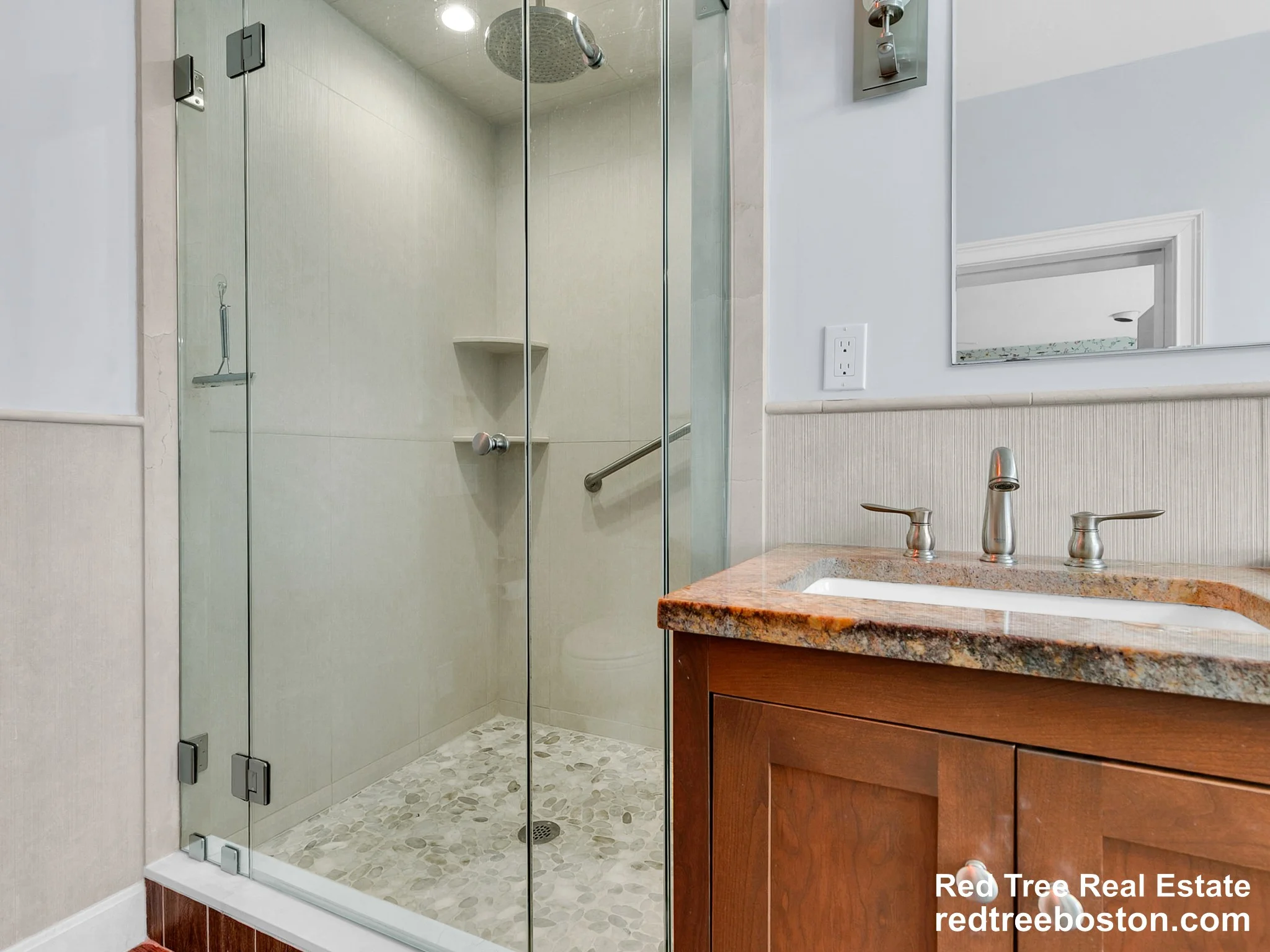 243 Upland Ave, Newton Highlands