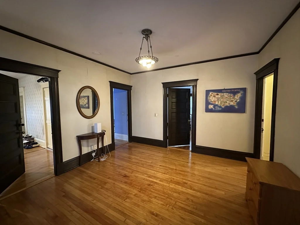 58 Grace St, West End