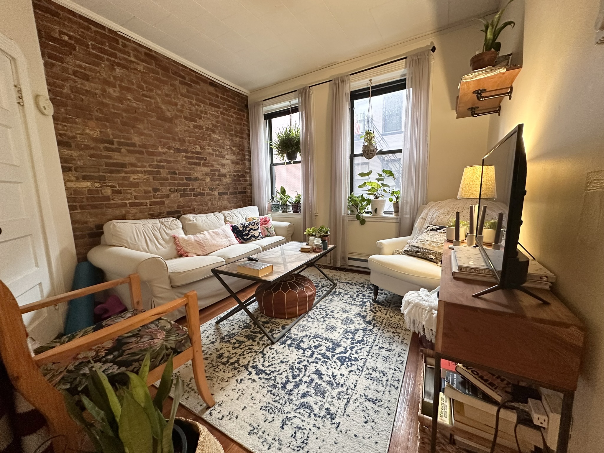 1 bed, 1 bath apartment for rent at 22 Henchman St Unit 2F, North End