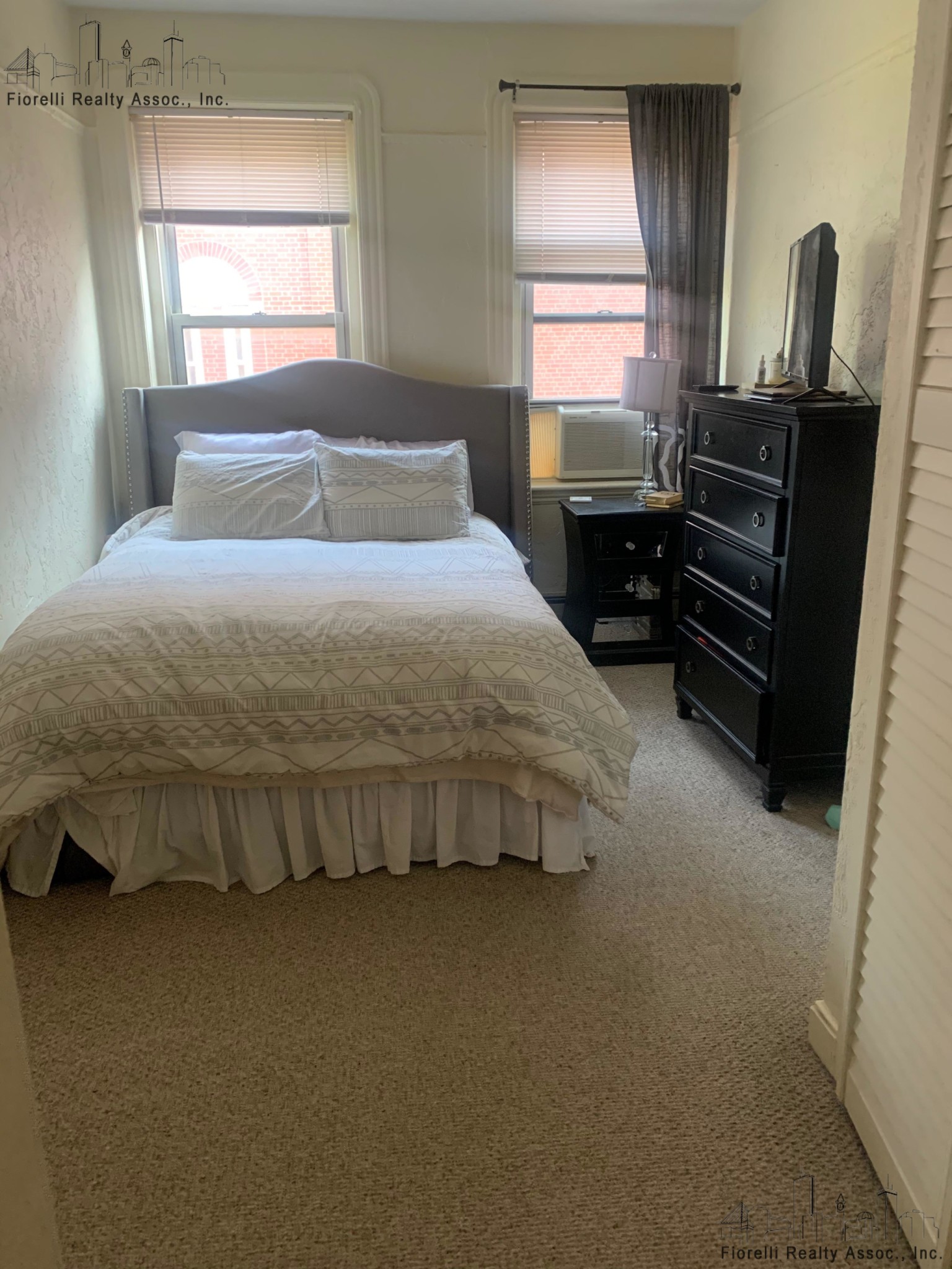 2 bed, 1 bath apartment for rent at 14 Hull St Unit 4, North End — photo 1 of 8