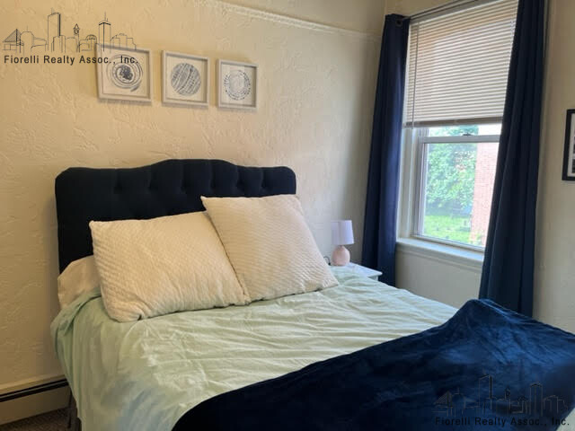 2 bed, 1 bath apartment for rent at 14 Hull St Unit 4, North End — photo 3 of 8