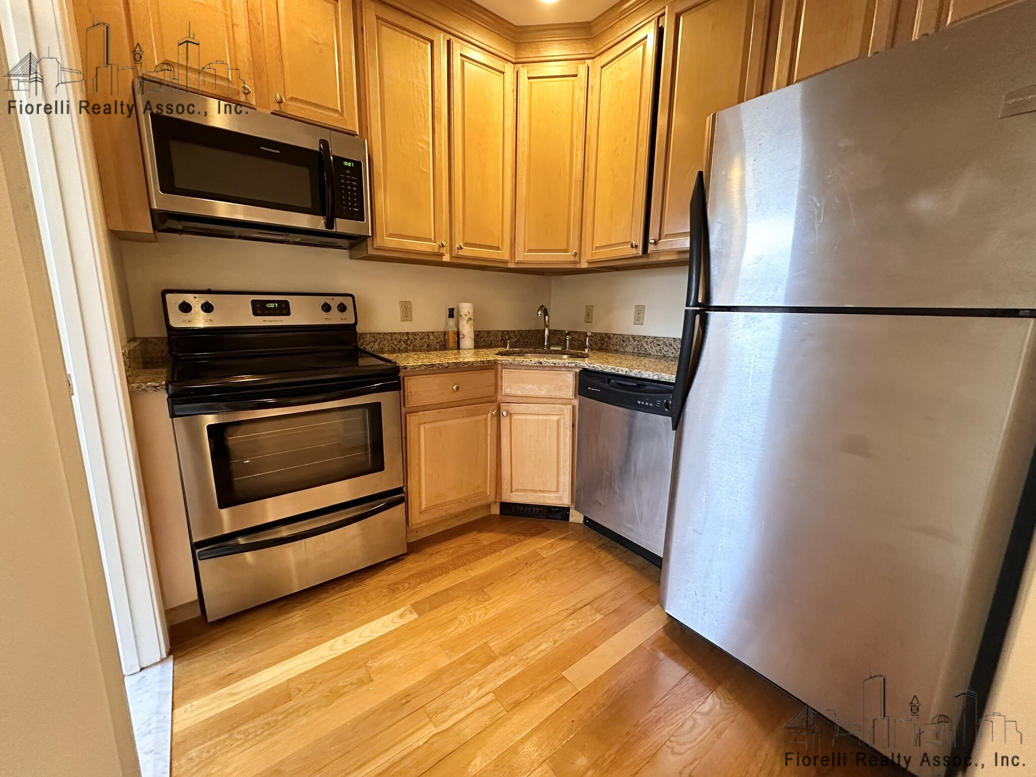 2 bed, 1 bath apartment for rent at 25 Clark St Unit 9, North End — photo 4 of 9