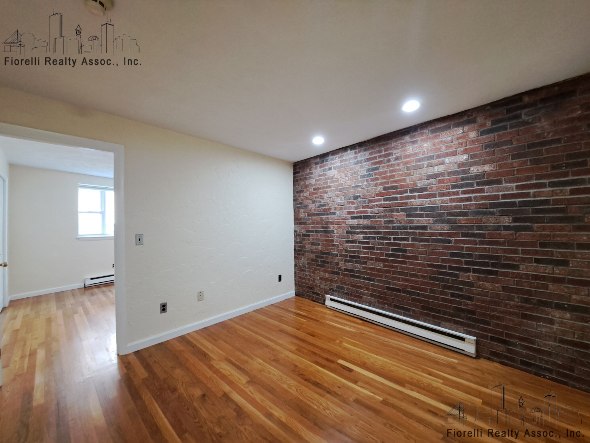 159 Salem St, North End