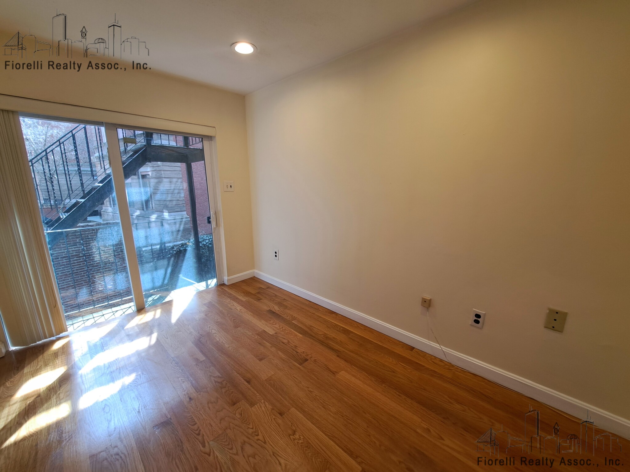 159 Salem St, North End