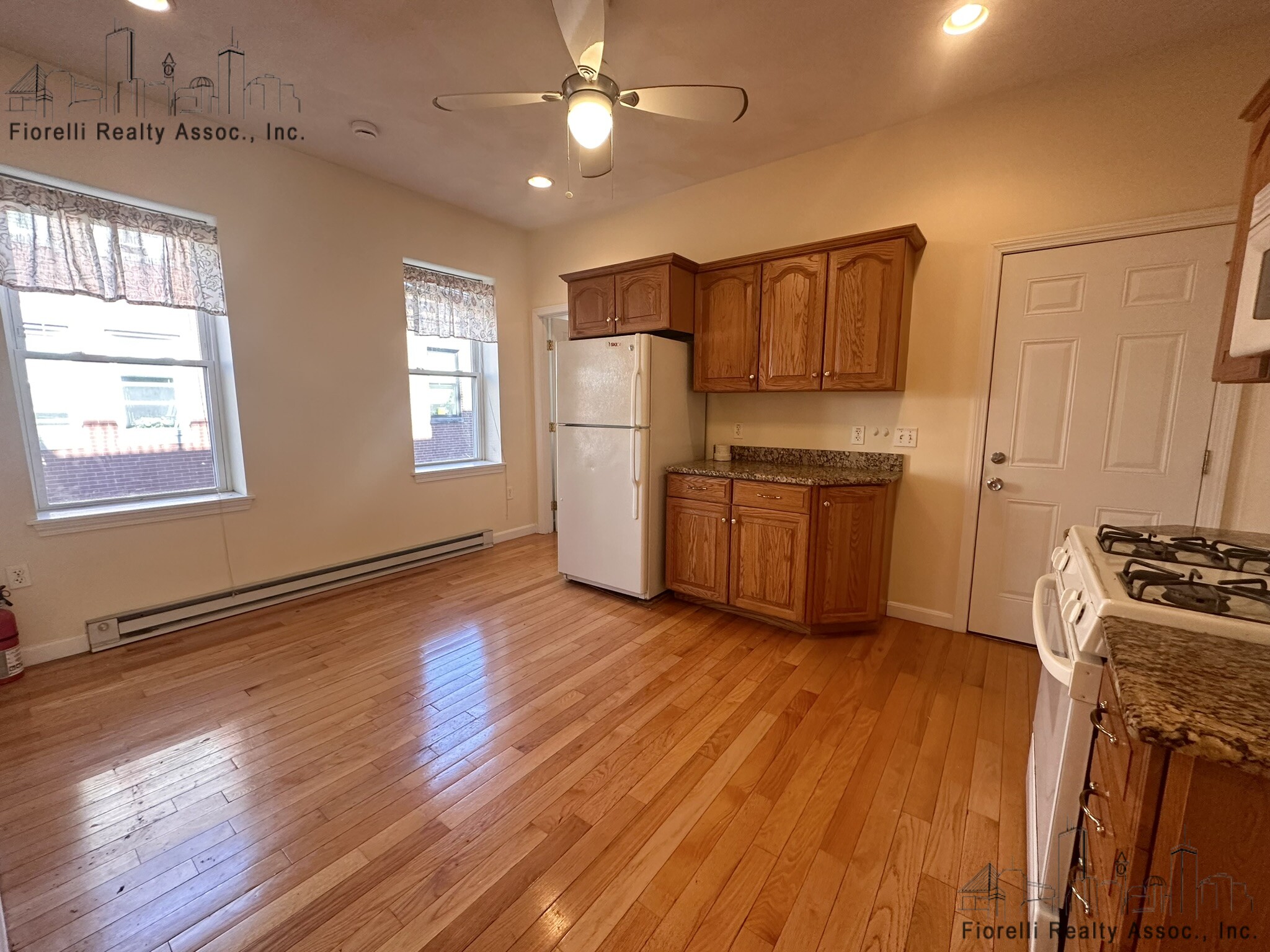 3 bed, 1 bath apartment for rent at 38 North Bennet St Unit 4, North End — photo 10 of 17