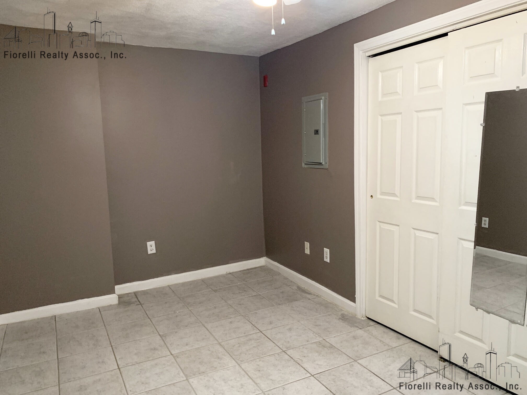 16 Parmenter St, North End