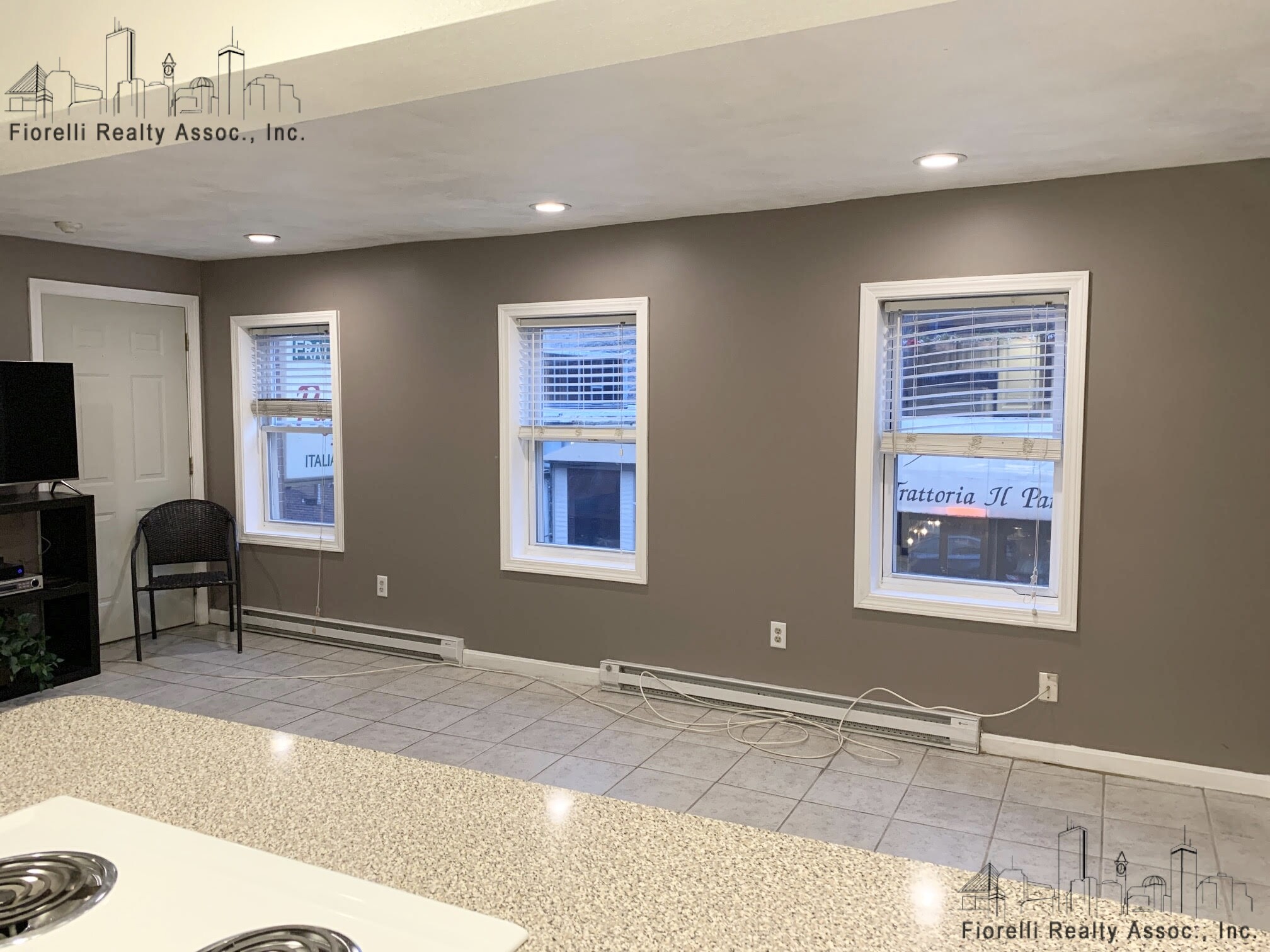 16 Parmenter St, North End