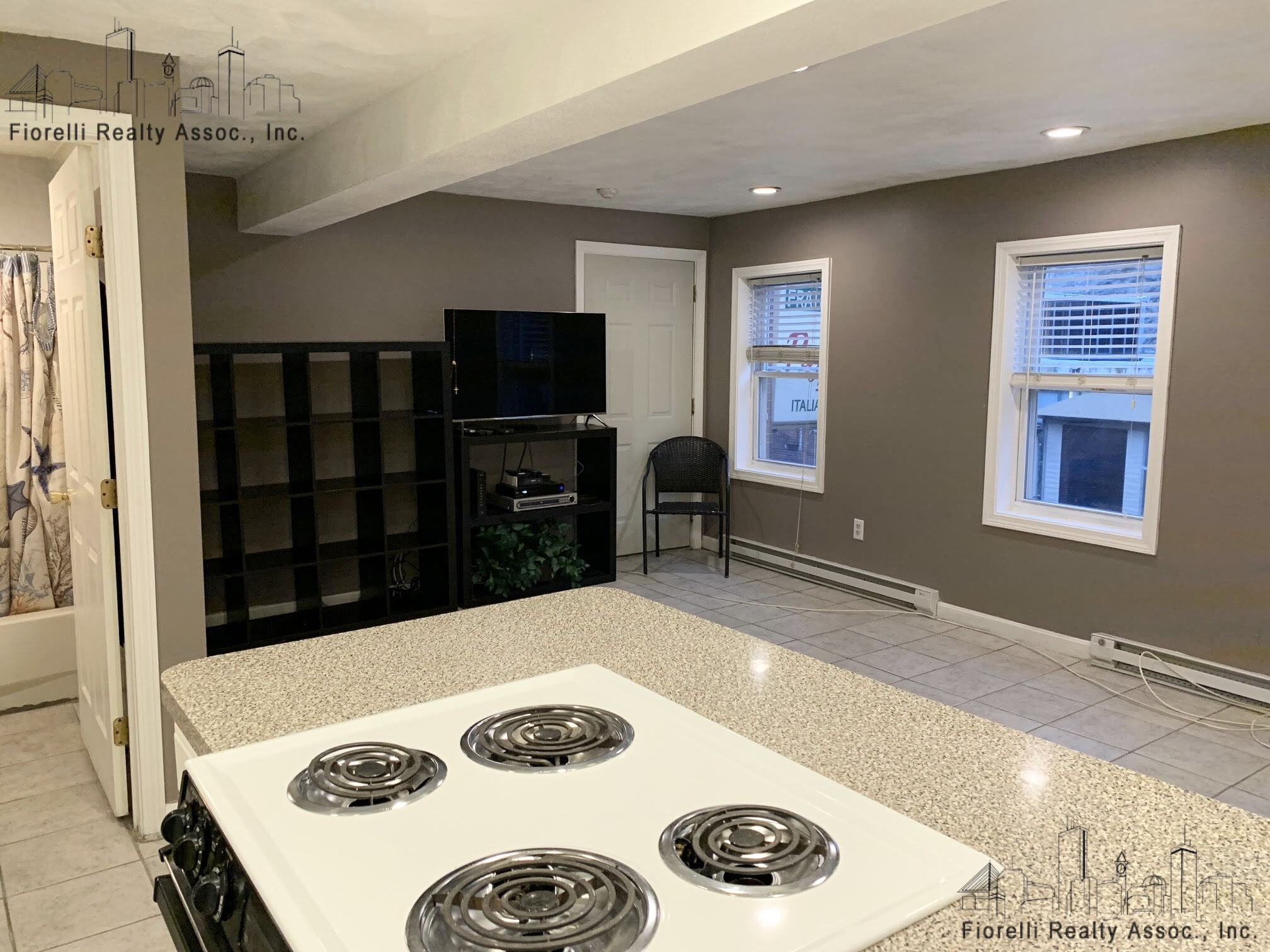 16 Parmenter St, North End