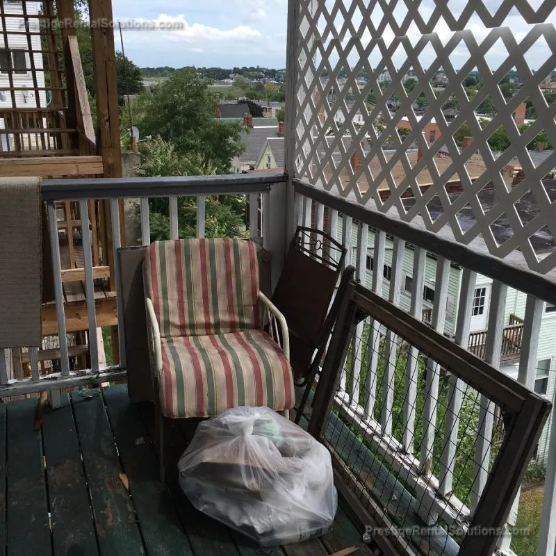 120 Gladstone St, East Boston