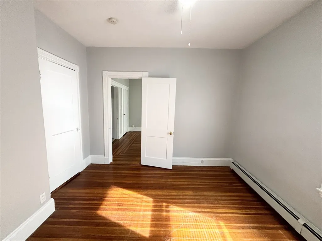 14 Belknap St, West Somerville