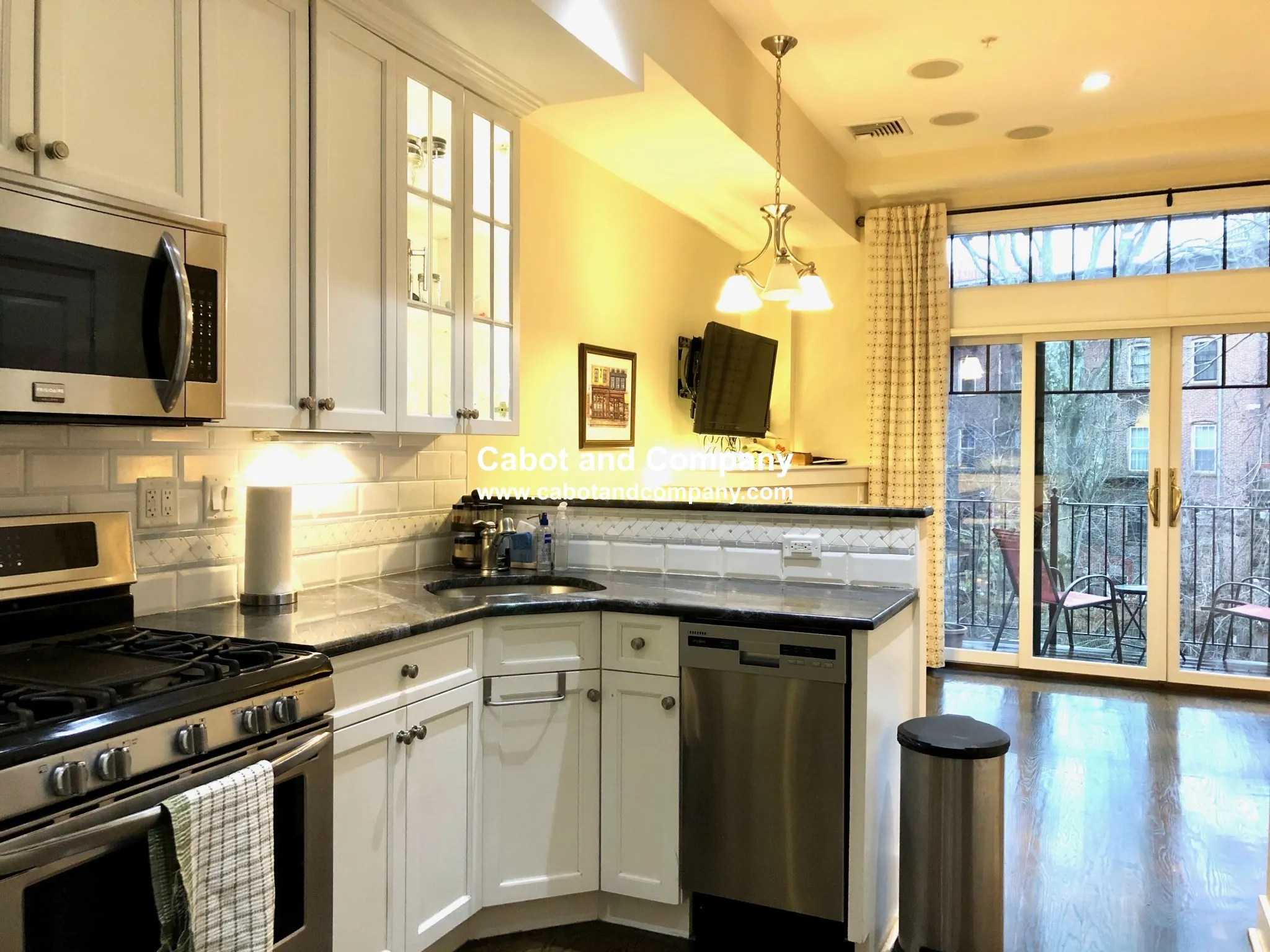 410 Columbus Ave, Columbus