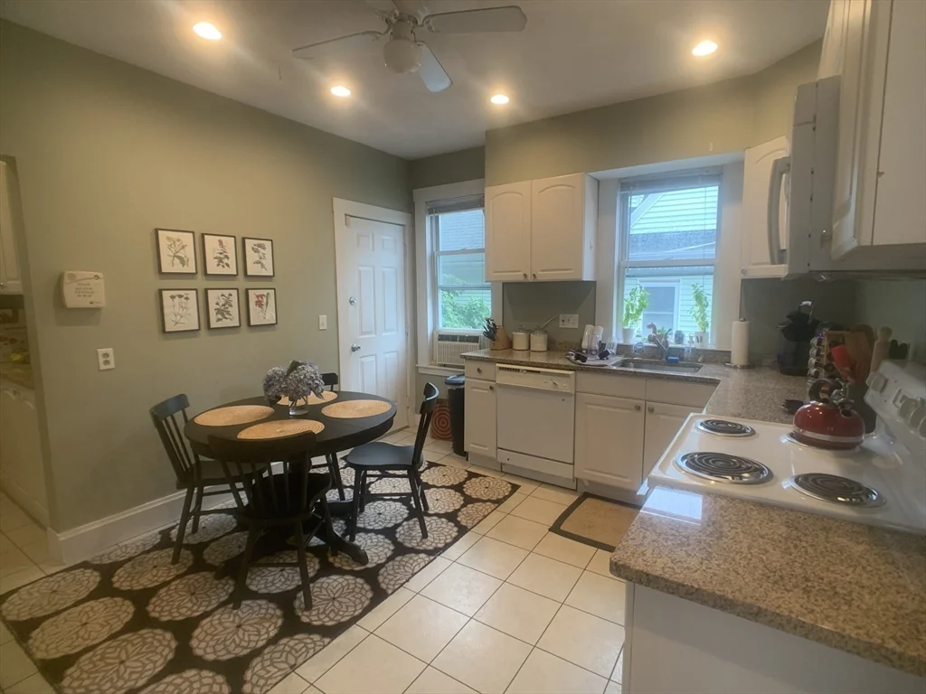 93 Easton St, Allston