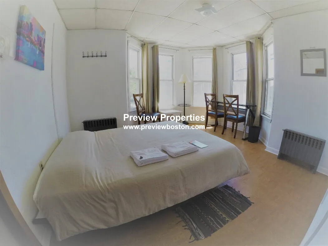 28 Orleans St, East Boston