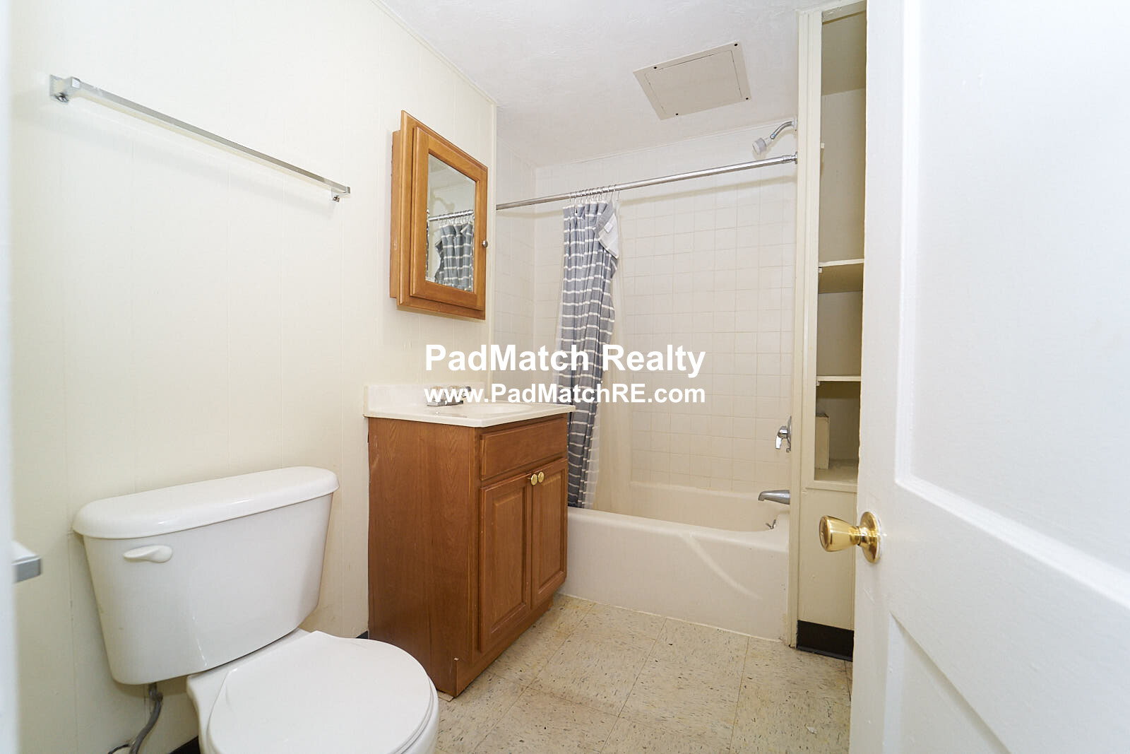 1128 Commonwealth Ave, Allston