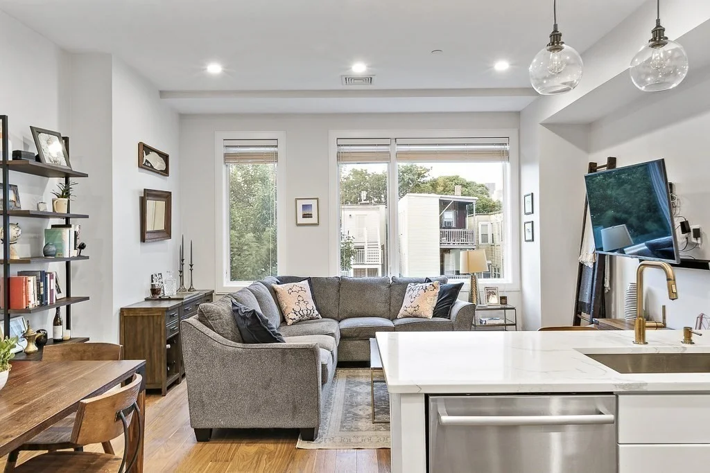 303 Sumner St, East Boston