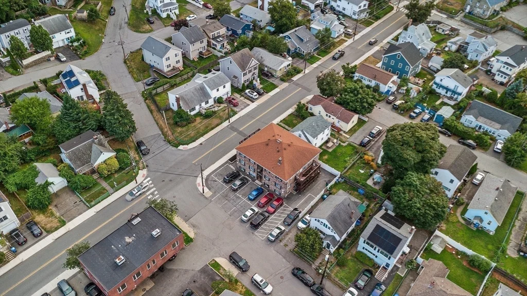 243 Lake St, Waltham