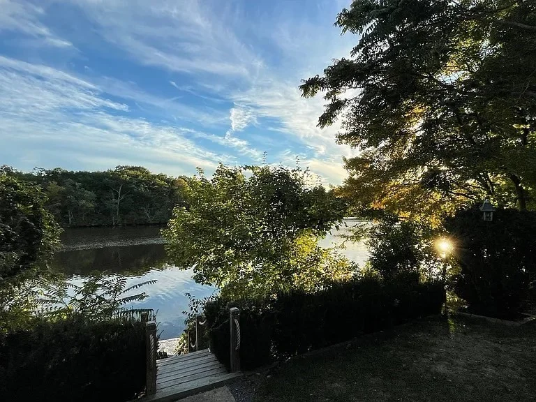 157 Riverview Ave, Waltham