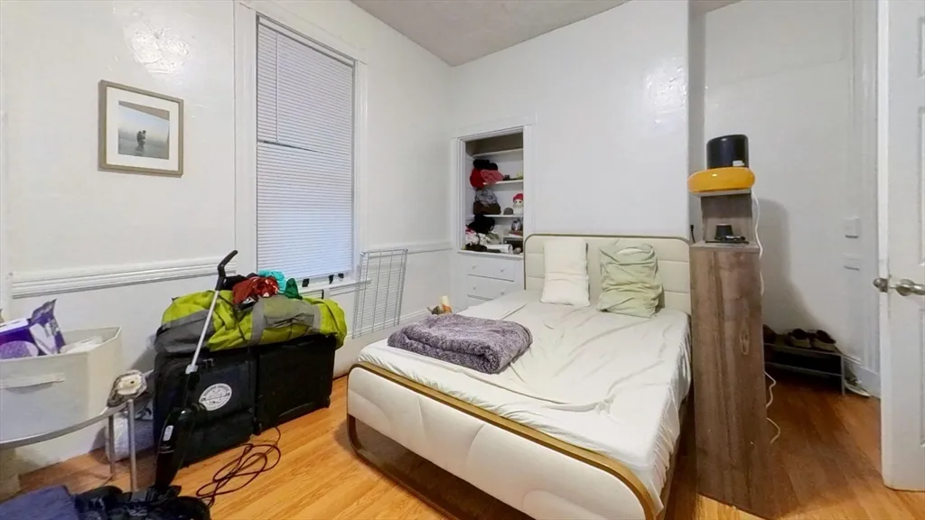 34 Cherokee St, Mission Hill