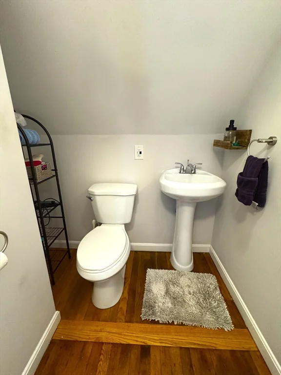 65 Whitford St, Roslindale