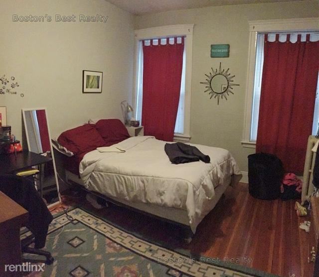 4 bed, 1 bath apartment for rent at 92 University Rd Unit 3, Coolidge Corner — photo 1 of 5