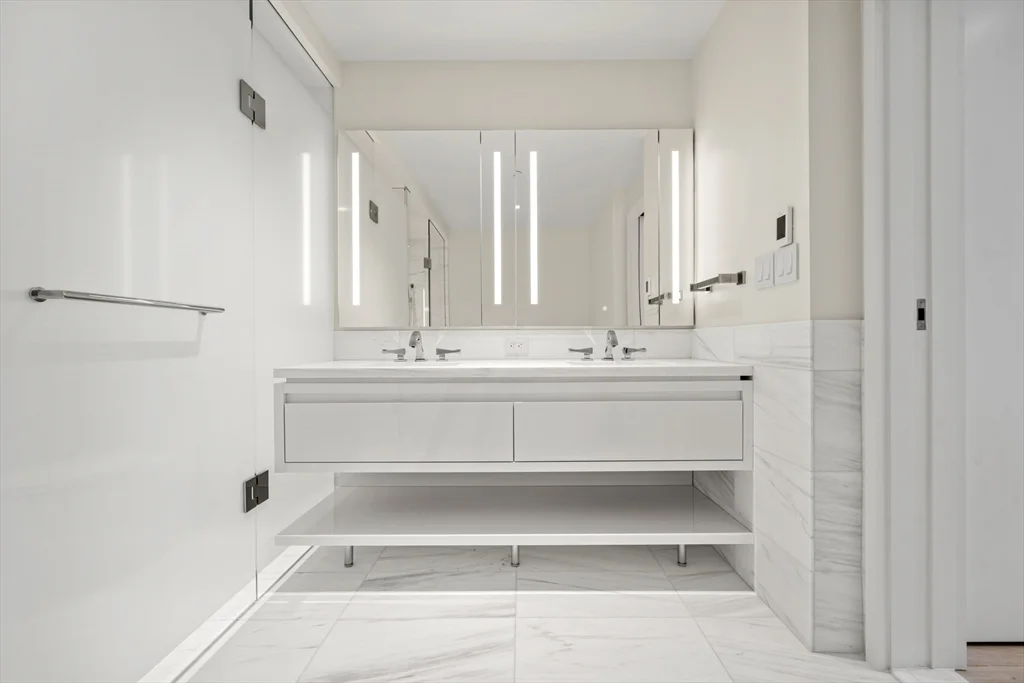 150 Seaport Blvd, Seaport District