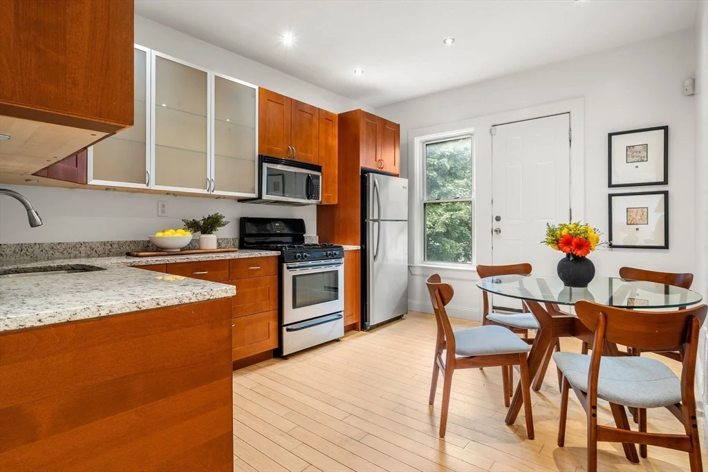 178 Hyde Park Ave, Jamaica Plain