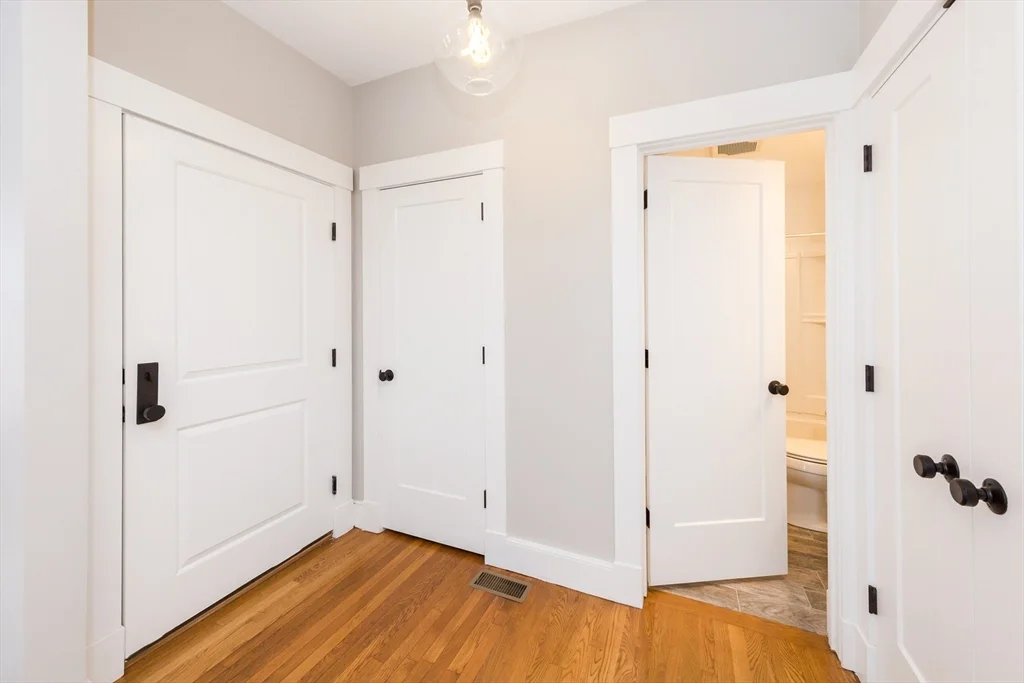 127 Hudson, Spring Hill