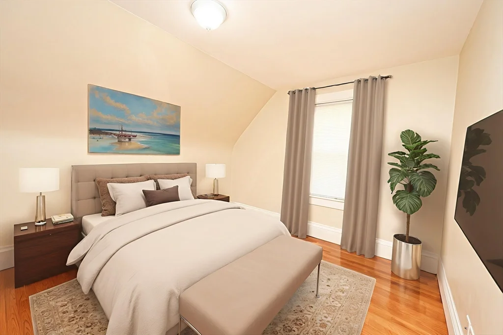 50 Front St, Braintree