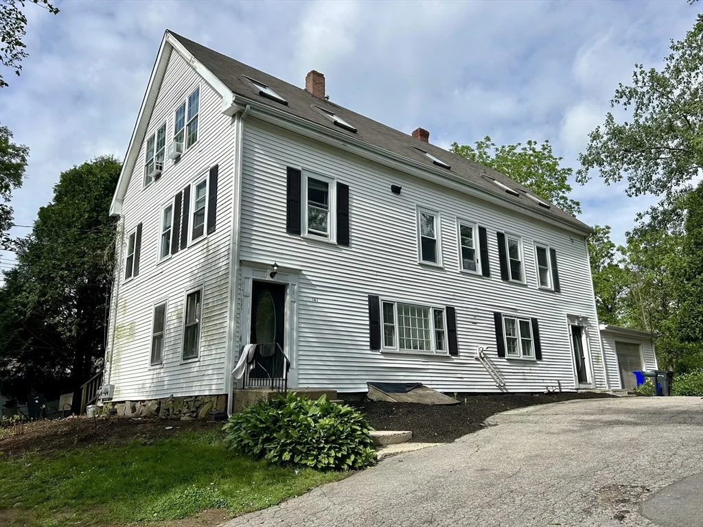 161 Cedar St, Milford