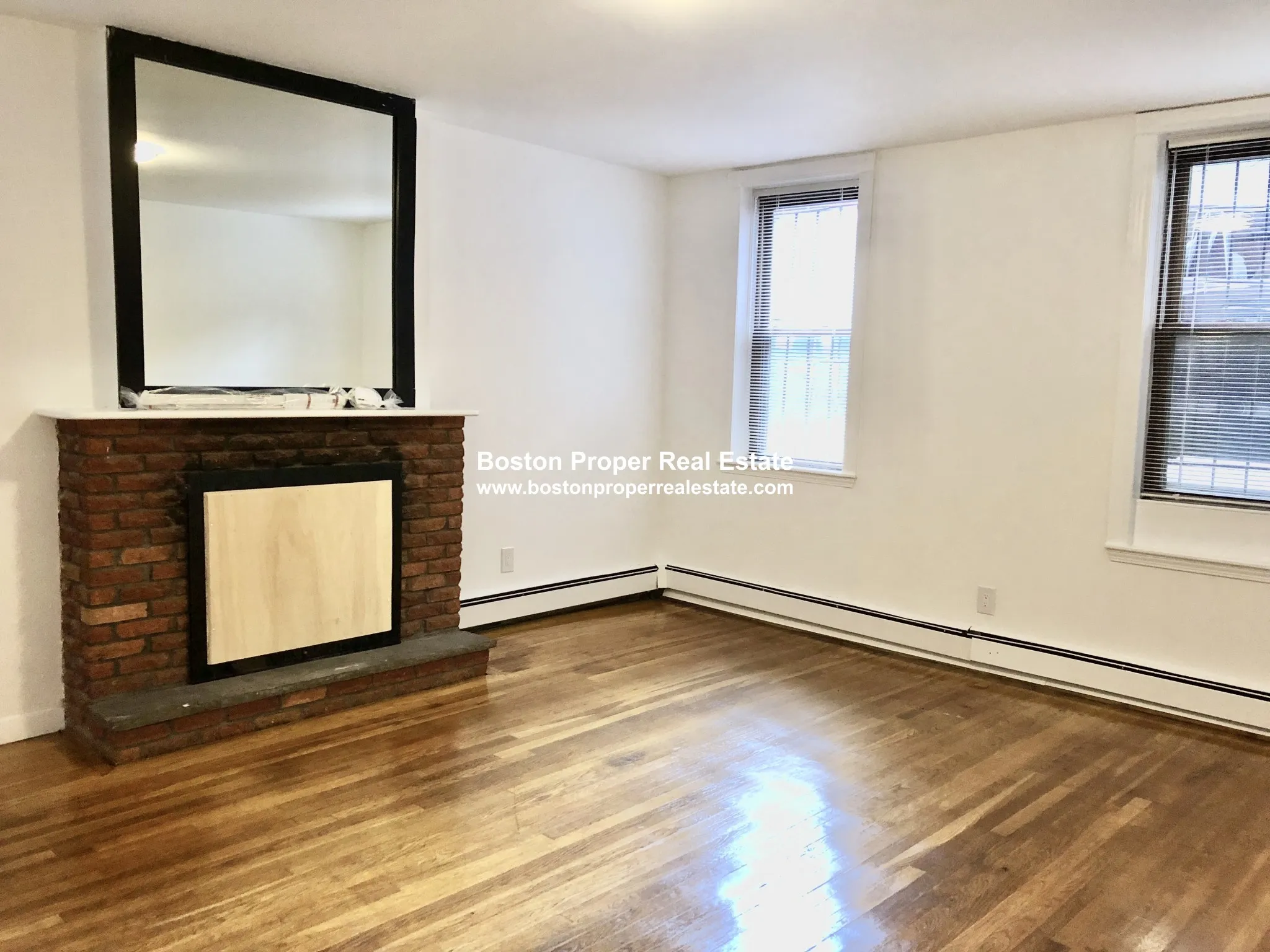 49 Gloucester St, Back Bay