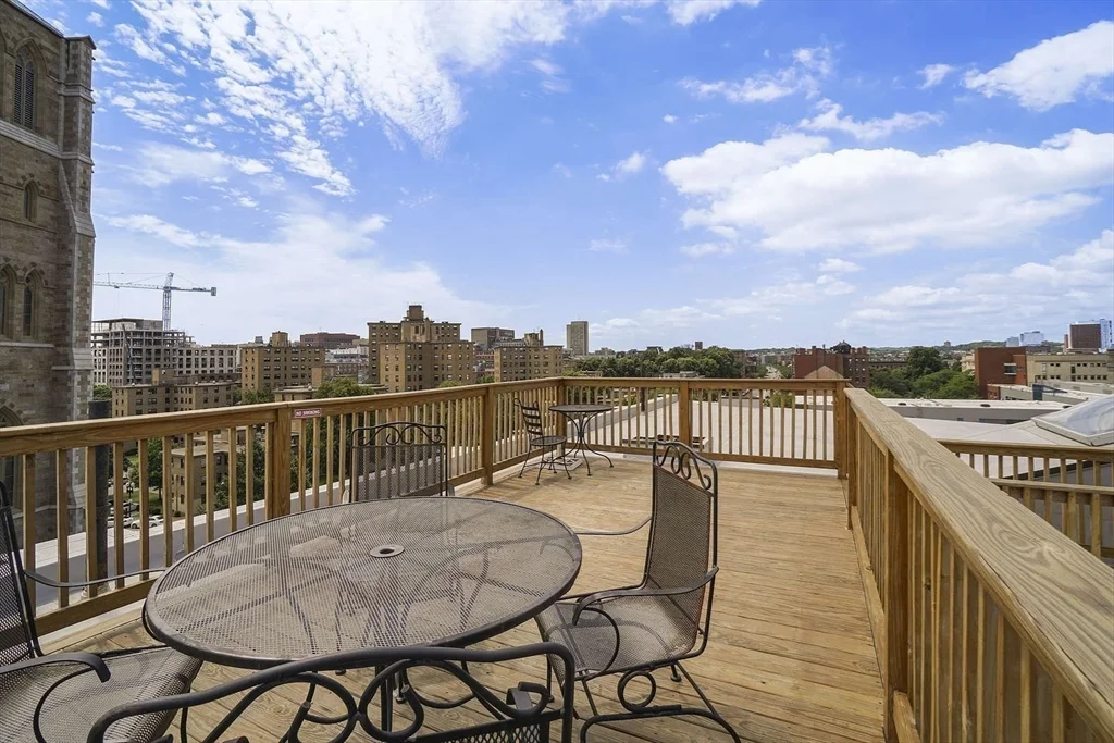1411 Washington St, South End