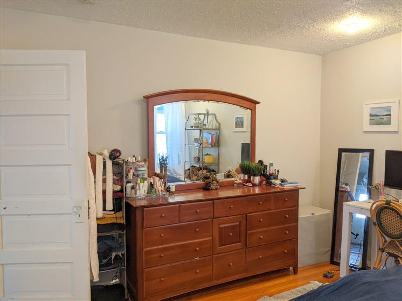 41 Belknap St, West Somerville