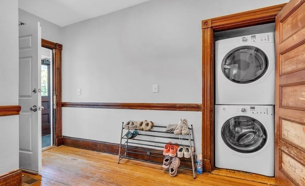 180 St Alphonsus, Boston