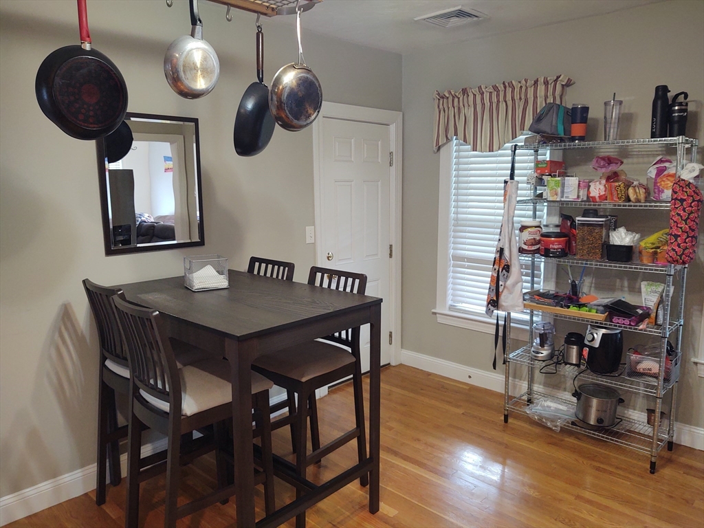 20 Fay Ct, Marlborough