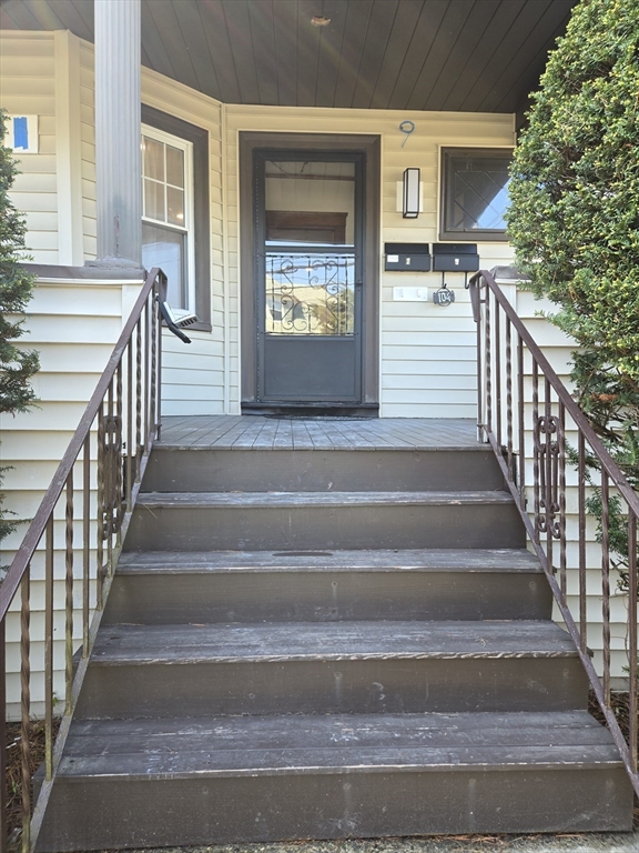 104 Parsons St, Oak Square