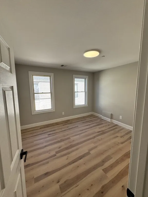 605 Millbury St, Worcester