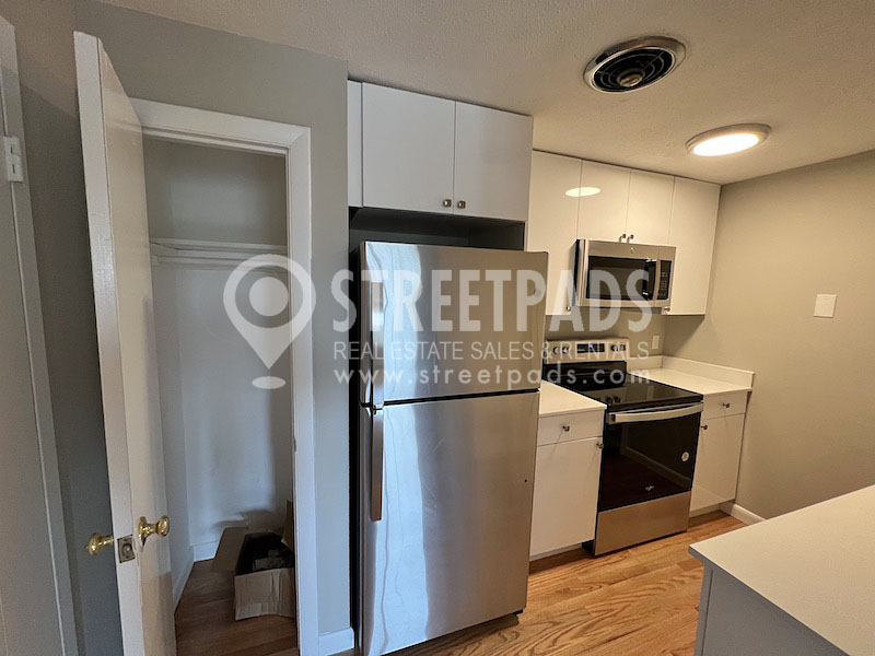 50 Evergreen St, Jamaica Plain