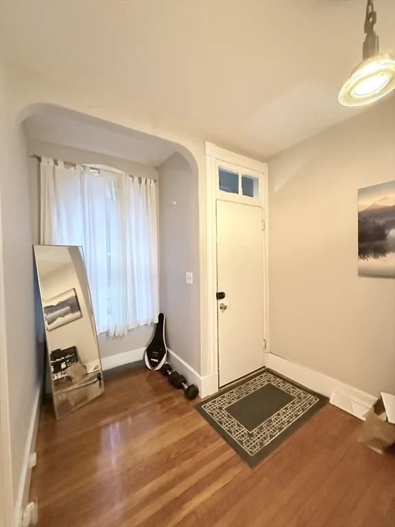 91 Walnut St, Brookline Village