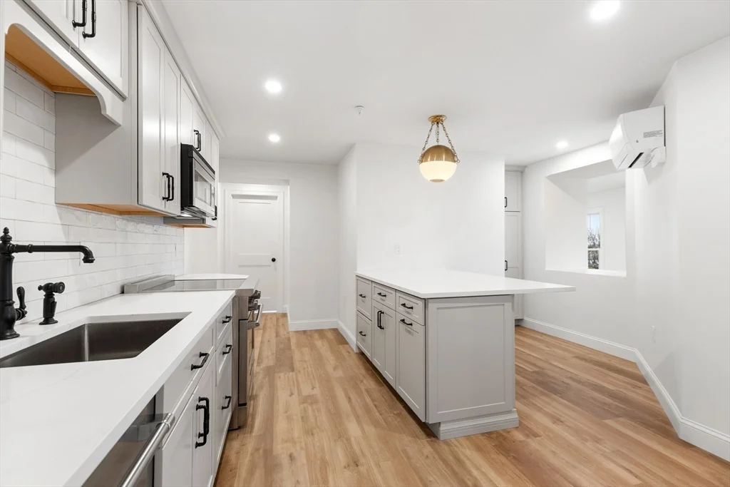 32 Beacon St, Gloucester