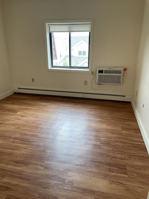 50 Cambridge Rd, Woburn