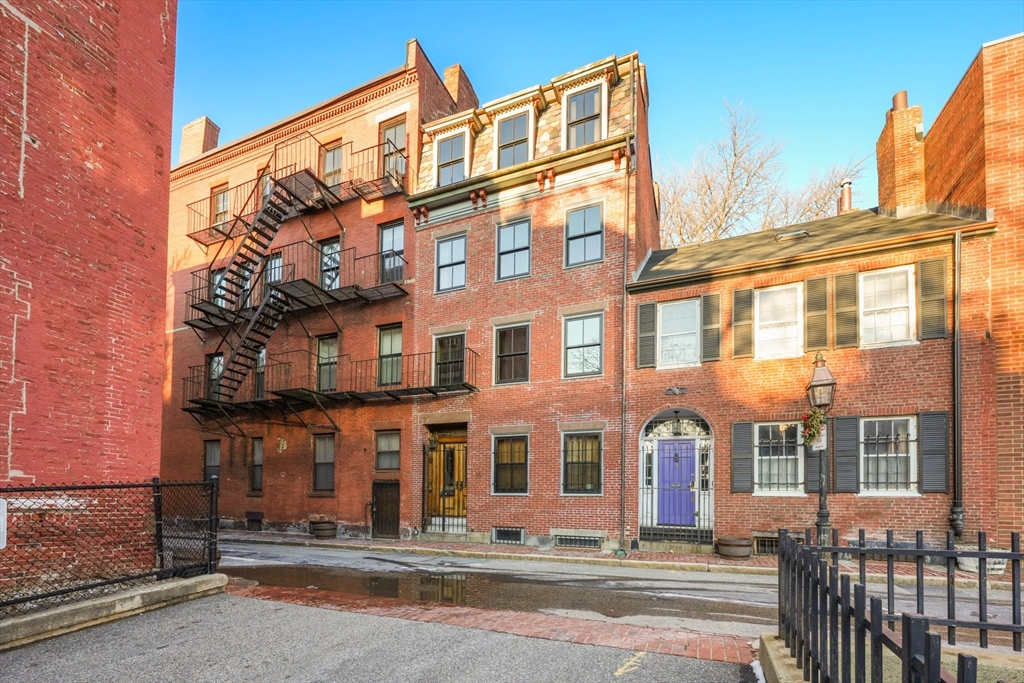 11 Jefferson St, Back Bay