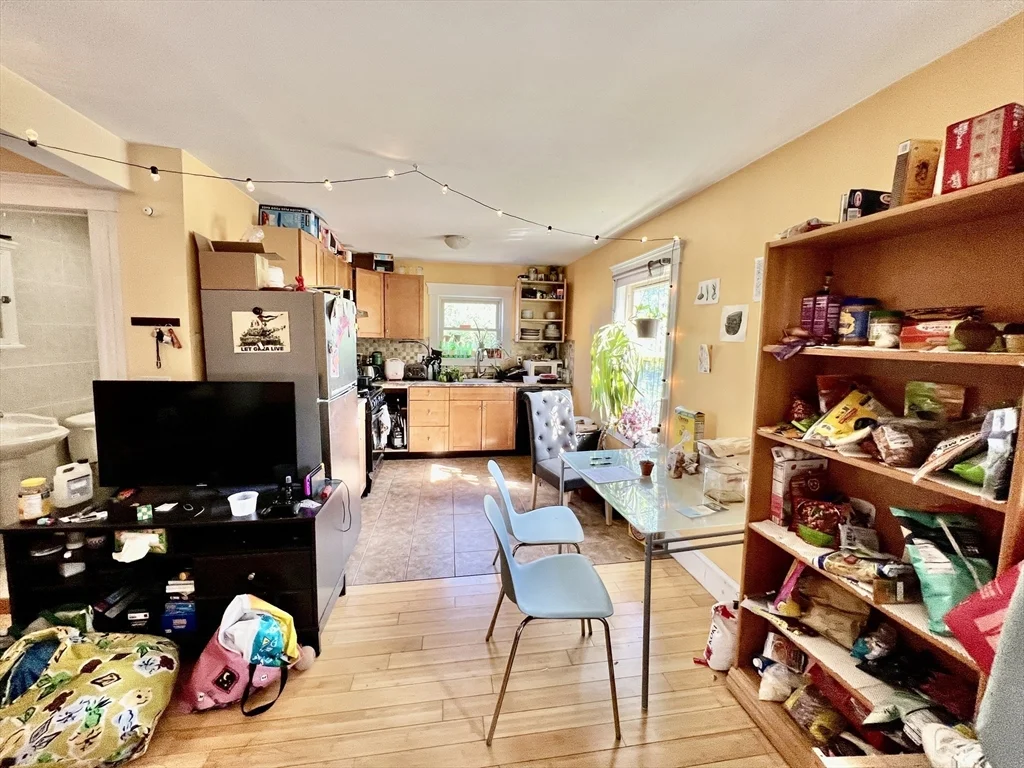 13 Centre St, Roxbury