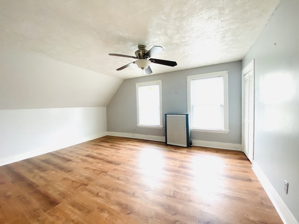 20 Crystal, Worcester