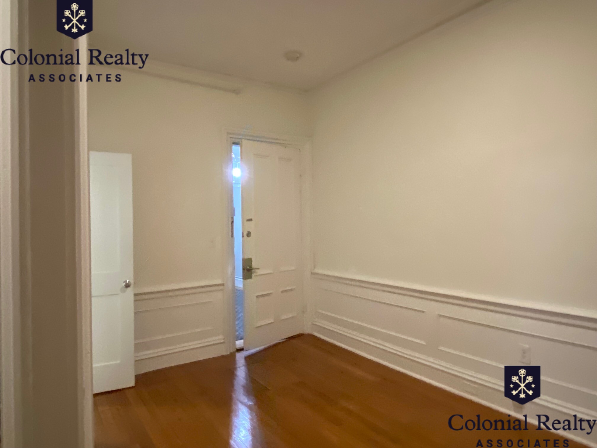 92 Charles St, Beacon Hill