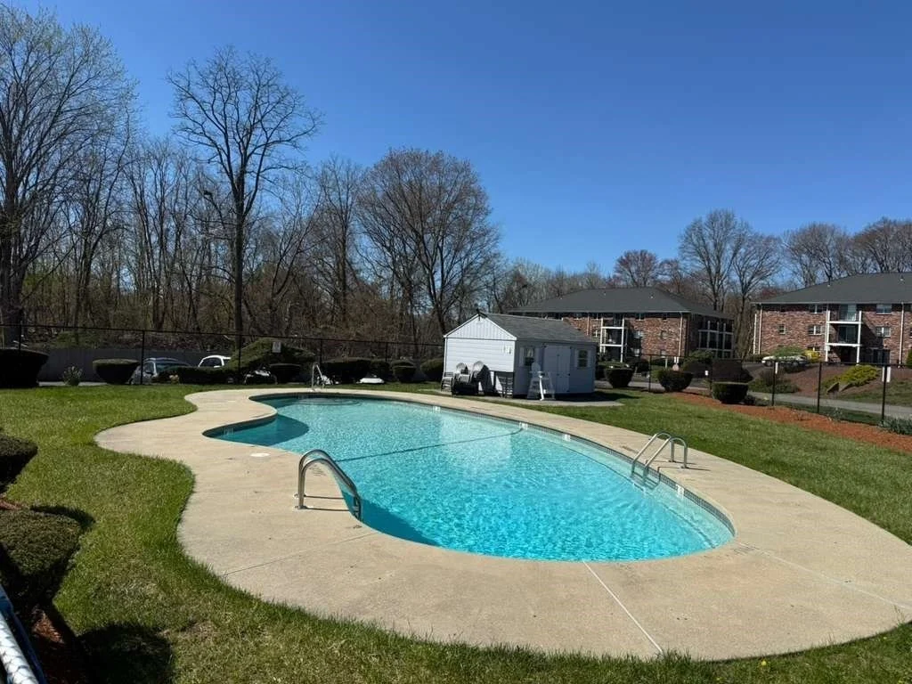 6 Kenmar Dr, Billerica