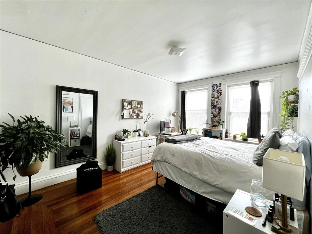 144 Coolidge St, Coolidge Corner